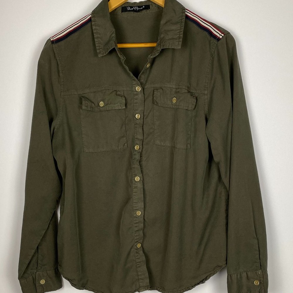 Velvet Heart LA buttonup shirt olive green with red white blue accents  Large